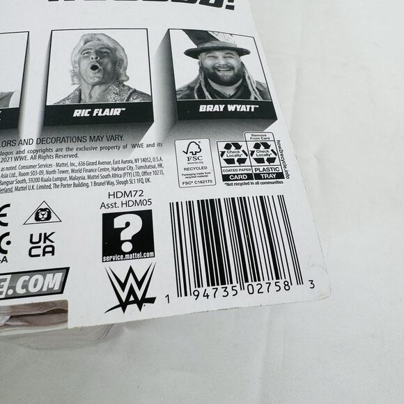 Mattel WWE Superstars Ric Flair w/Entrance Robe Action Figure Series 1 - Picture 6 of 7